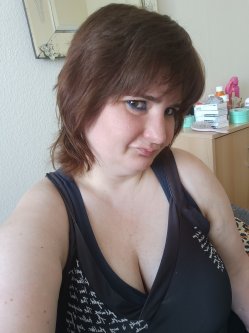 N�ra, 39 �ves n�, Budapest