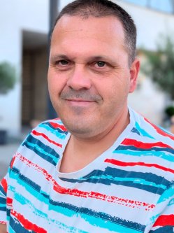 Attila, 48 �ves f�rfi, Eger
