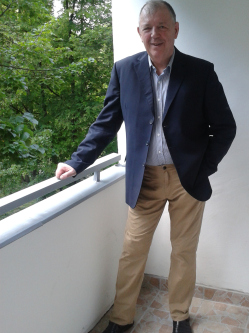 J�zsef, 71 �ves f�rfi, Budapest