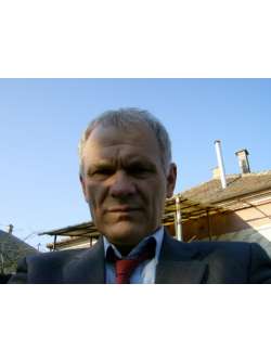 L�szl�, 74 �ves f�rfi, J�nossomorja