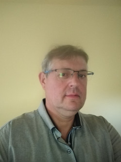 Ferenc, 54 �ves f�rfi, Kiskunf�legyh�za