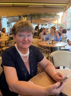 Marcsi, 63 �ves n�, Cegl�d