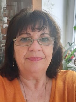 Csilla, 70 �ves n�, Kalocsa