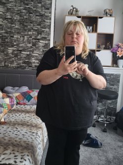 Moncsi76, 49 �ves n�, Cheshire, Haltont �s Warringtont bele�rtve