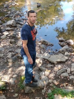 Gabi, 43 �ves f�rfi, Polg�r