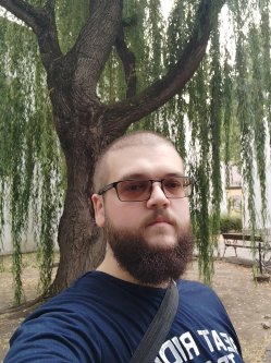 Krisz, 32 �ves f�rfi, Nagyk�ll�