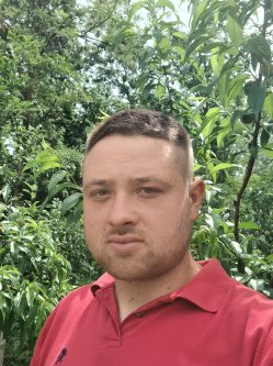 M�rk�, 26 �ves f�rfi, P�lmonostora