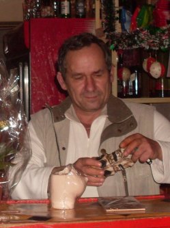 Gabor, 65 �ves f�rfi, Nagyat�d