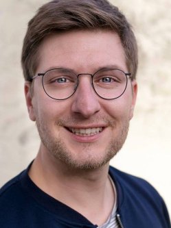 Rudolf, 38 �ves f�rfi, Kecskem�t