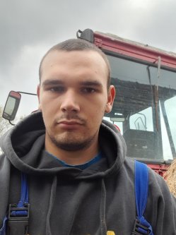 Zoli, 25 �ves f�rfi, Hajd�bagos