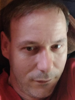 G�bor, 44 �ves f�rfi, Szolnok