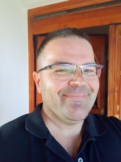 Tivadar, 43 �ves f�rfi, Szakoly