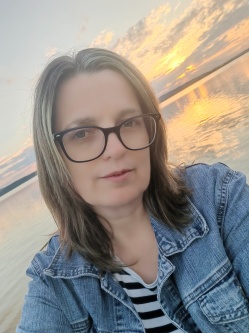 Zsuzsa, 50 �ves n�, Sz�kesfeh�rv�r