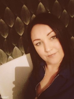 Era77, 48 �ves n�, Mosonmagyar�v�r
