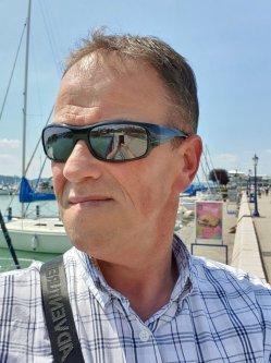 Levy, 58 �ves f�rfi, Gyermely