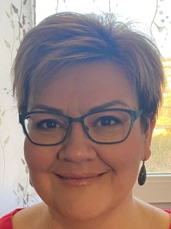 Zs�fi, 47 �ves n�, Veresegyh�z