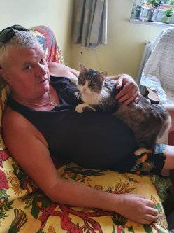 SANYI, 62 �ves f�rfi, Mak�