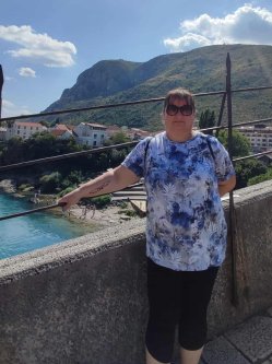 Erzs�, 51 �ves n�, Penc