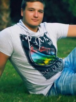 Benj�min, 35 �ves f�rfi, Veszpr�m