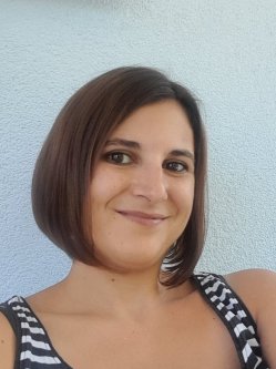 Hajnalka, 26 �ves n�, Sz�kesfeh�rv�r