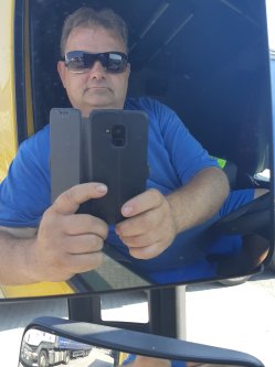 J�zsef, 52 �ves f�rfi, Nagyhal�sz