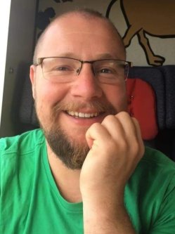 Attila, 46 �ves f�rfi, Veszpr�m