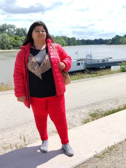 Csilla, 29 �ves n�, Zs�mbok