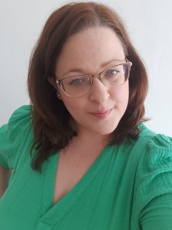 Netti, 38 �ves n�, Budapest