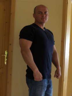 Robert, 56 �ves f�rfi, Dunaharaszti