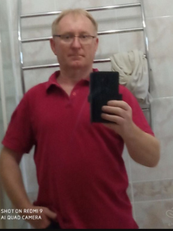 Andr�s, 63 �ves f�rfi, Cegl�dbercel