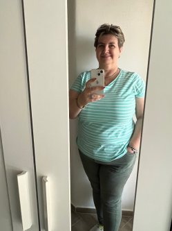 Kata, 57 �ves n�, Budapest
