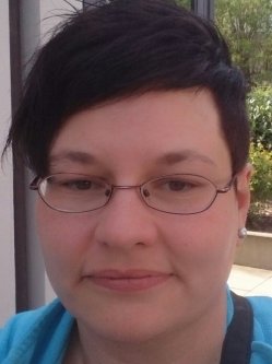 Emese, 37 �ves n�, Veszpr�m