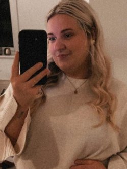 Ir�n, 36 �ves n�, Szolnok