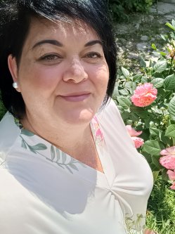 Szilvia, 46 �ves n�, �cs�d
