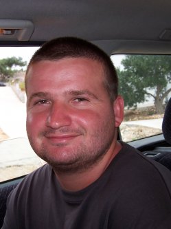 Attila, 46 �ves f�rfi, Orgov�ny