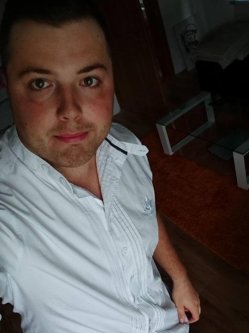 Ott�, 28 �ves f�rfi, Szombathely