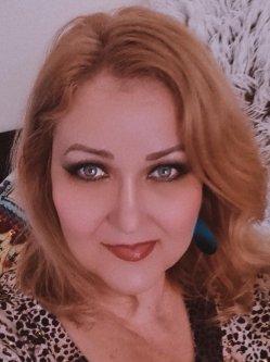 Edina, 51 �ves n�, Duna�jv�ros