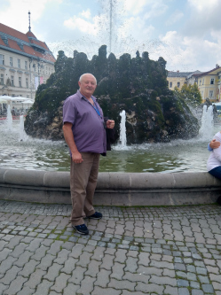 Tibor, 63 �ves f�rfi, Kecskem�t