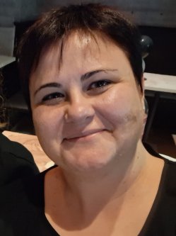 L�via, 45 �ves n�, Budapest