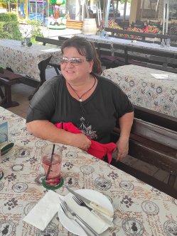 �va, 57 �ves n�, Szigetszentmikl�s