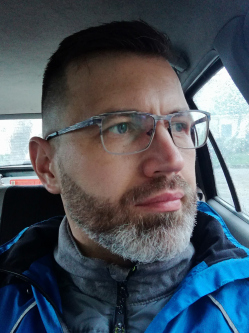 Attila, 49 �ves f�rfi, Kecskem�t