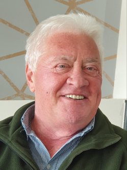 Lajos, 64 �ves f�rfi, P�csv�rad