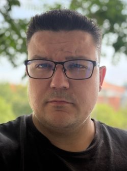 Joco, 35 �ves f�rfi, Budapest