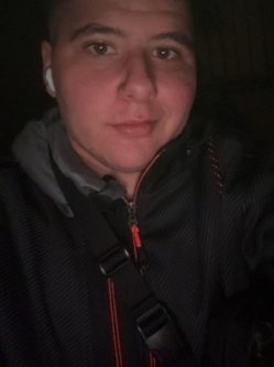 Ervin, 18 �ves f�rfi, Szombathely