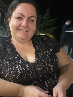 T�mea, 37 �ves n�, Budapest