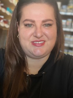 Edina, 40 �ves n�, Hajd�n�n�s