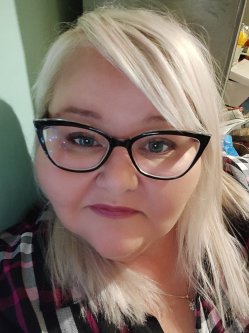 Kata, 50 �ves n�, P�cs