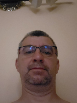 Imre, 51 �ves f�rfi, Tatab�nya