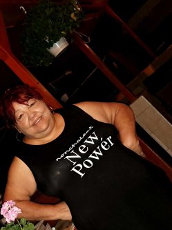 Marika, 67 �ves n�, F�t