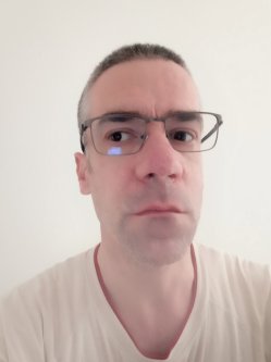 Endre, 45 �ves f�rfi, Eger